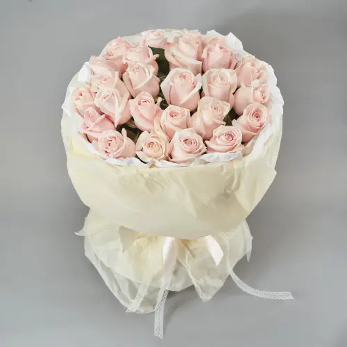 Букет нежных роз