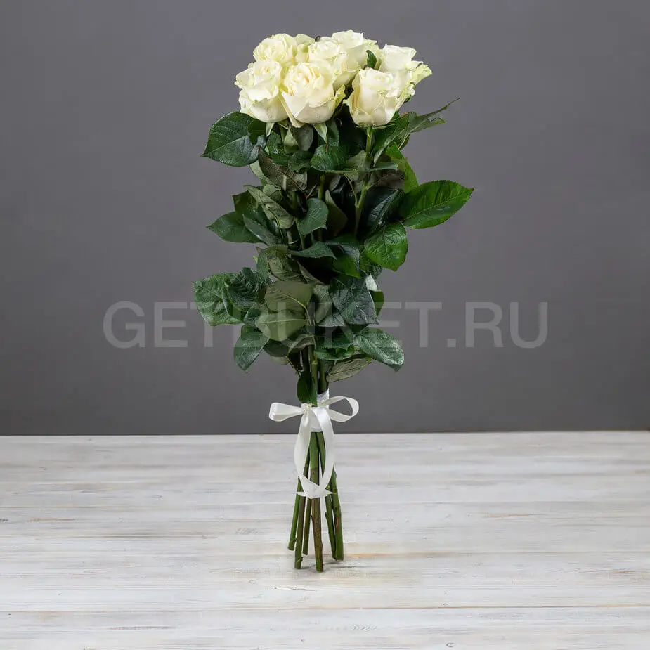 62921 Букет из 7 белых роз