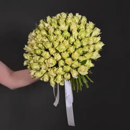 Букет из 101 белой кенийской розы